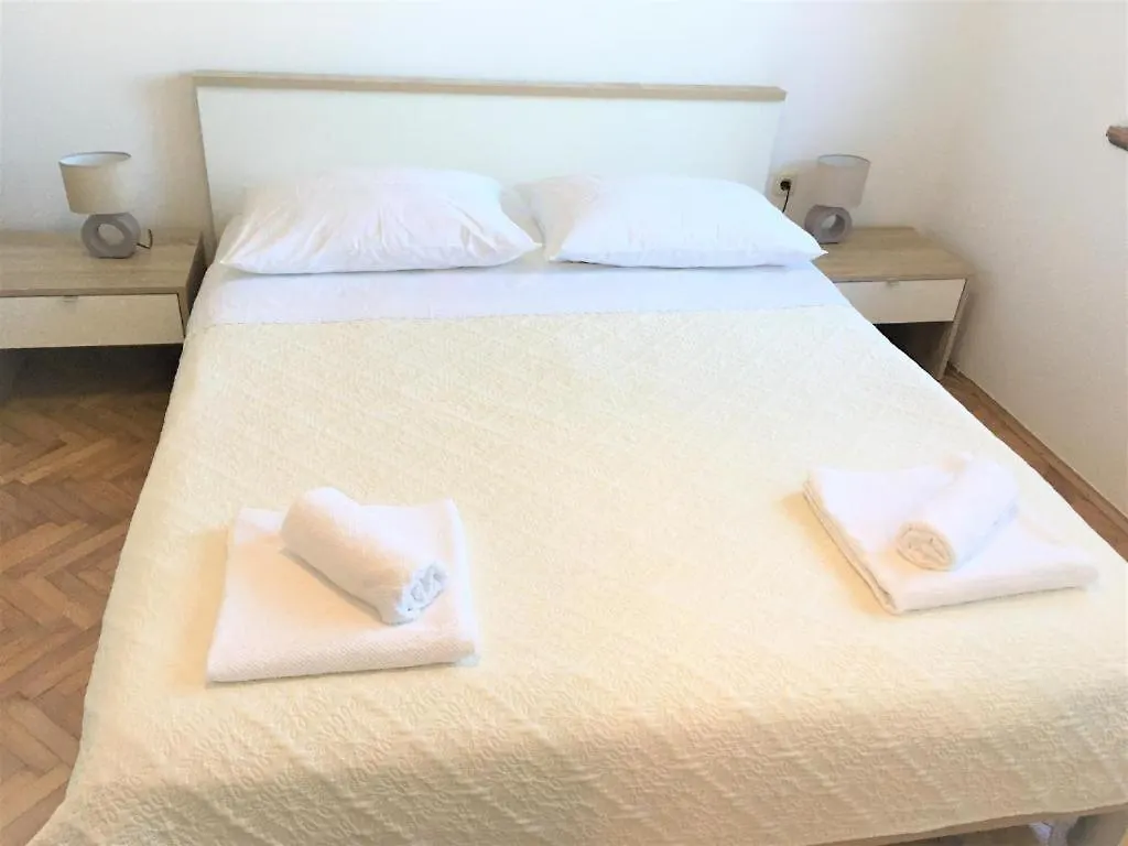 Cosy Apartment On The Beach - Kali