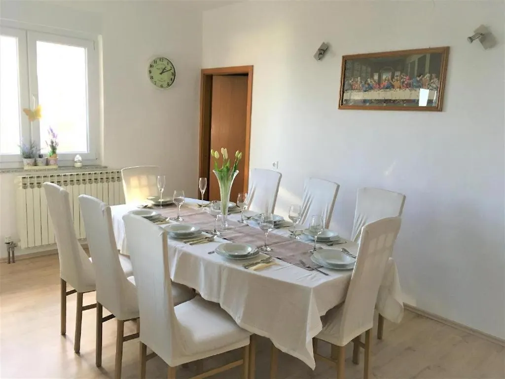 Cosy Apartment On The Beach - Kali