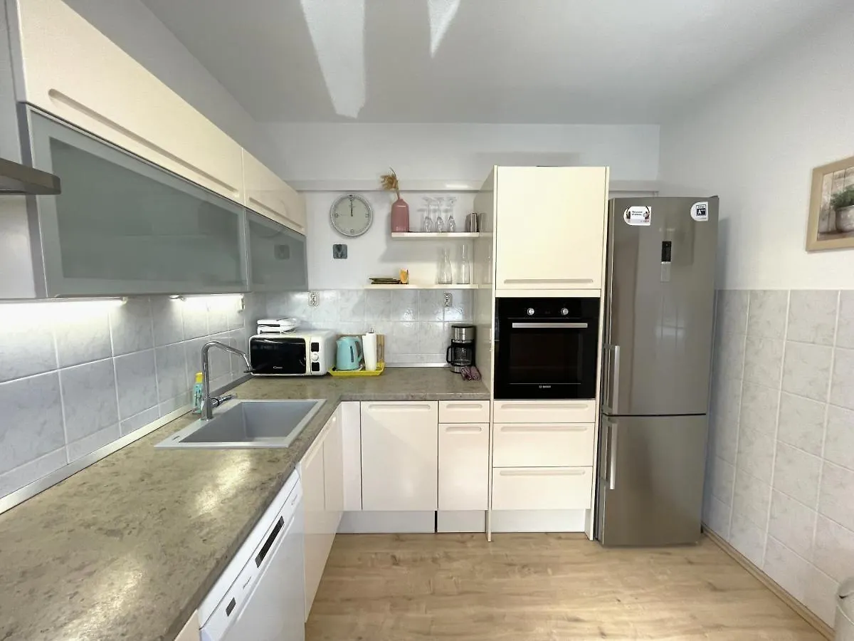 Cosy Apartment On The Beach - Kali
