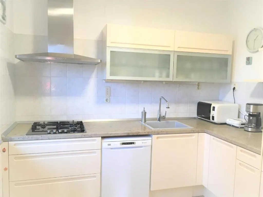 Cosy Apartment On The Beach - Kali Croatie