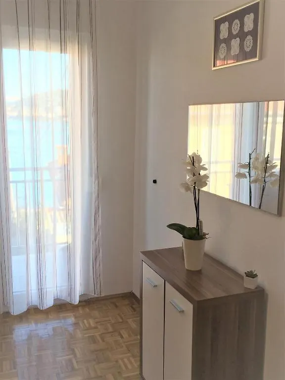 Cosy Apartment On The Beach - Kali