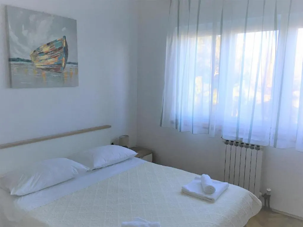 Cosy Apartment On The Beach - Kali